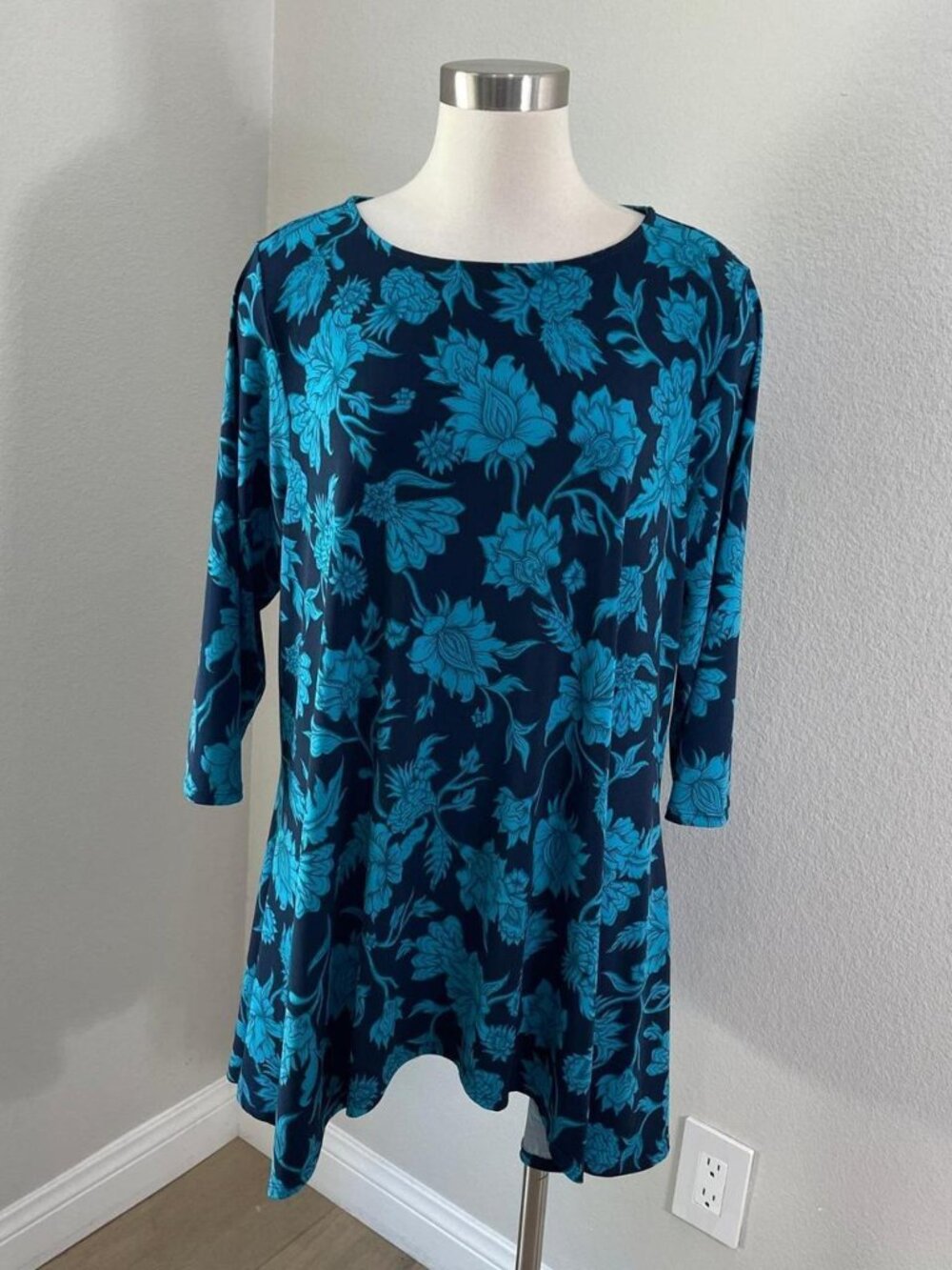 JM Collection Women's Blue Blouse